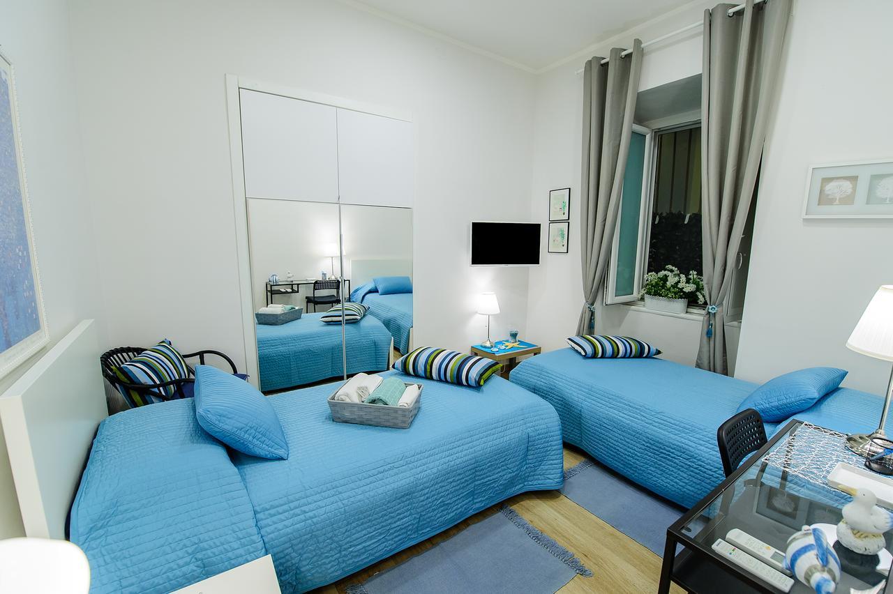 Margherita'S Apartment Salerno Exteriör bild
